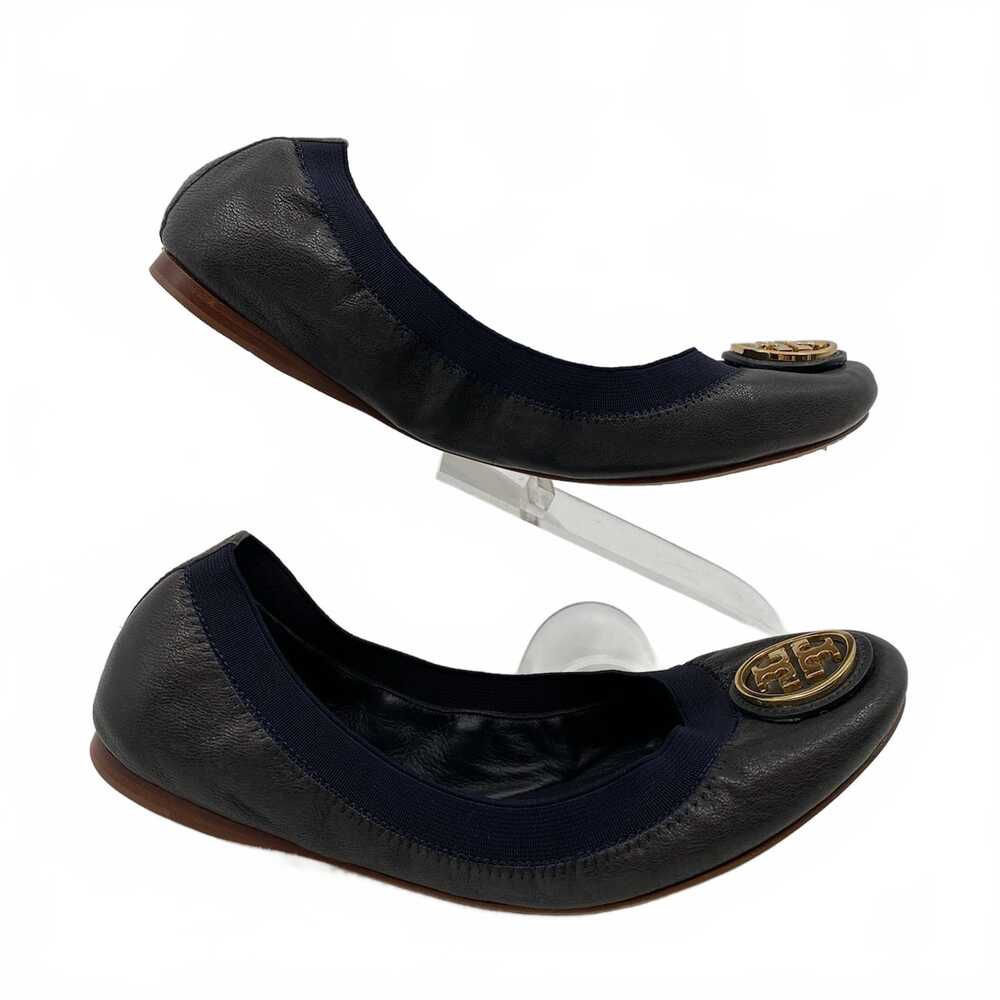 Tory Burch Navy and Gold Leather Flats | Women’s Size 7.5